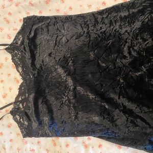 Y2kCrushed velvet tank top